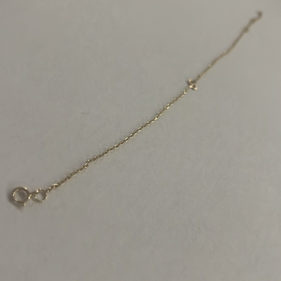 Stone and Strand “S” Gold Initial Bracelet - Picture 15 of 16